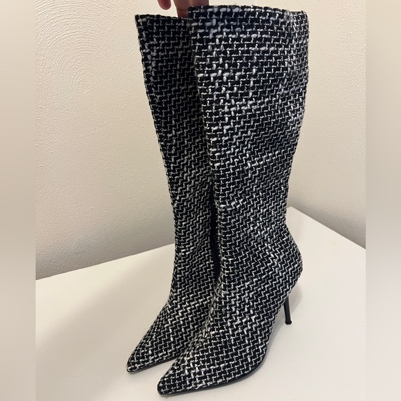 B Moss Black & White Houndstooth Knee High Boots w/ Belt Set | Size 7.5 - Picture 1 of 6
